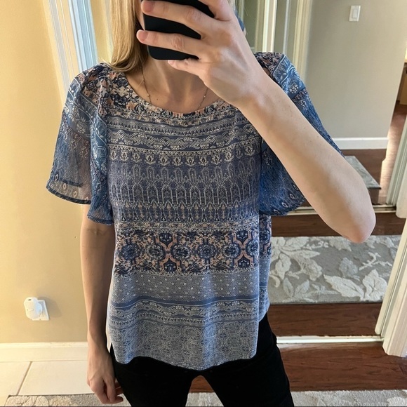 Lucky Brand Top with Flow Sleeves - Picture 1 of 7